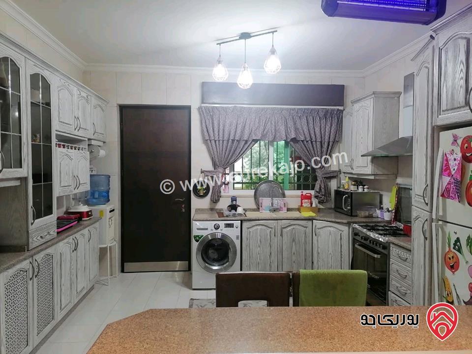 شقة ارضية مساحة 175م داخلي و 150م خارجي للبيع في عمان - خلدا