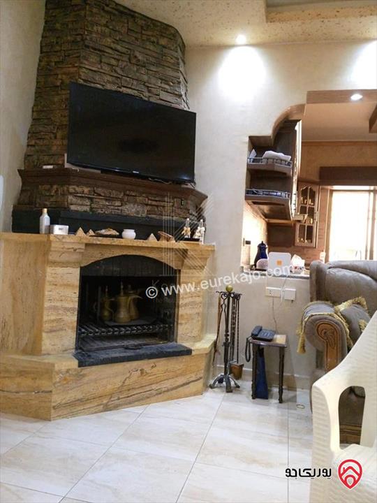 فيلا مستقلة مساحة 900م على أرض 702م للبيع في ماحص مع اطلالة خلابة