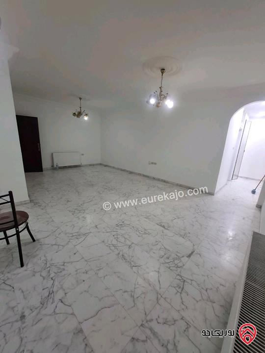 شقة فارغة طابق ثاني مساحة 140م للإيجار في عمان - الجاردنز 