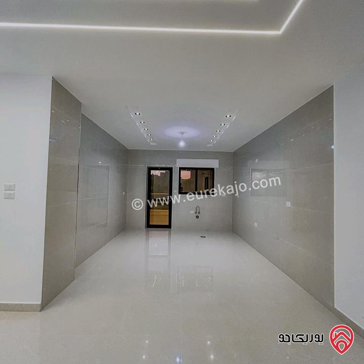 شقة طابق اول مساحة 210م للبيع في عمان - شفا بدران