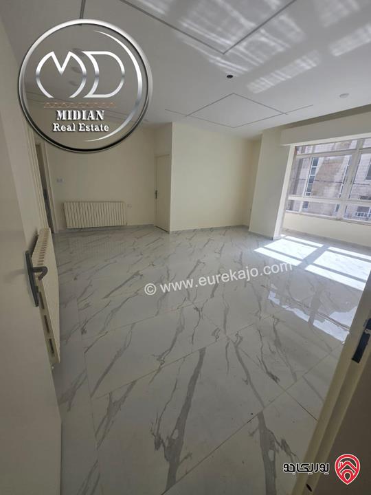 شقة فارغة للايجار في عمان - الرابية مساحة 215م 4 نوم طابق اول تشطيبات سوبر ديلوكس بسعر مميز