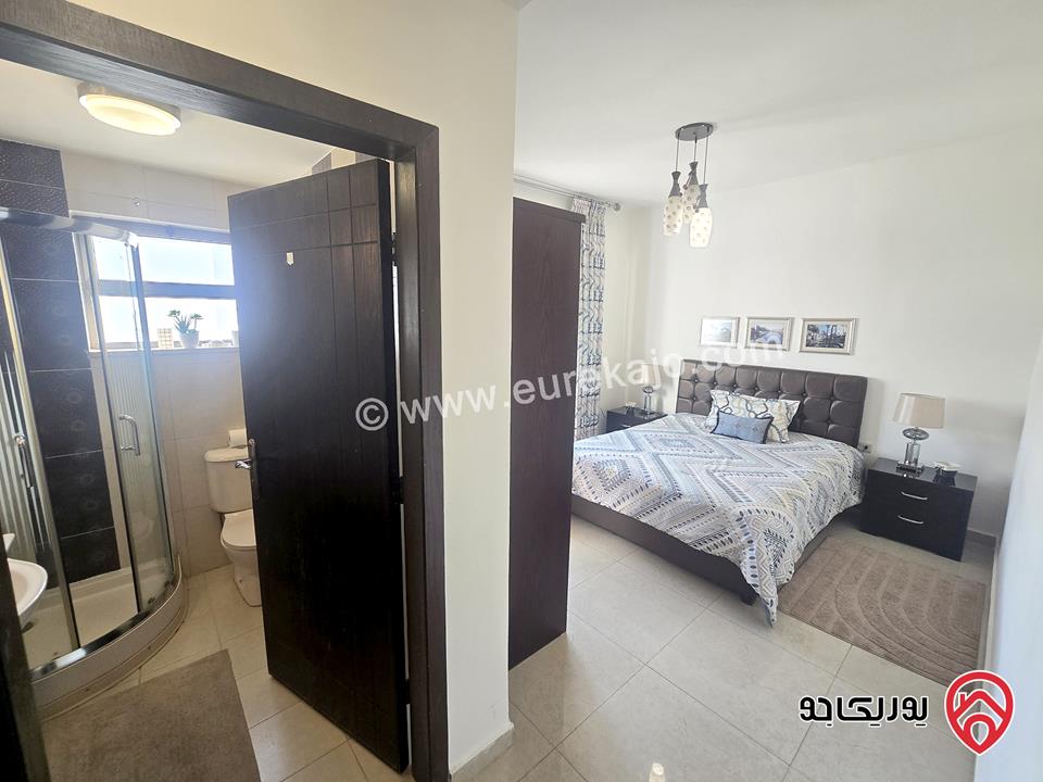 شقة طابق ثالث مساحة 120م للايجار مفروشة في عمان - الرابية