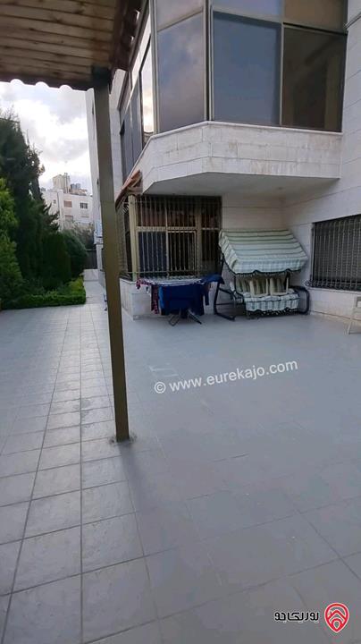 شقة أرضية شبه فيلا مساحة 270م داخلي وخارجي 250م شرقية جنوبية مشمشة مدخل وكراج مستقل للبيع في عمان - الشميساني