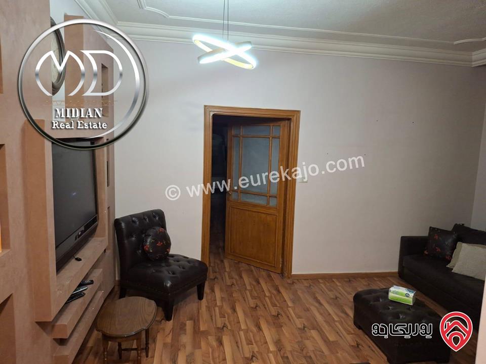 شقة مفروشة للايجار في عمان - خلدا مساحة 190م طابق ثالث تشطيبات و فرش سوبر ديلوكس اطلالة جميلة بسعر مميز