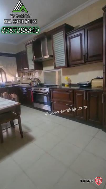 شقة مميزة طابق أول مساحة 267م للبيع في عمان - ضاحية الرشيد 