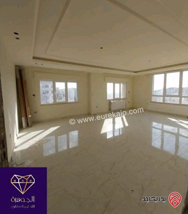 عرض خاص طابق اخير مع روف دوبلكس مساحة 210م فاخر لم يسكن للبيع في عمان - خلدا 