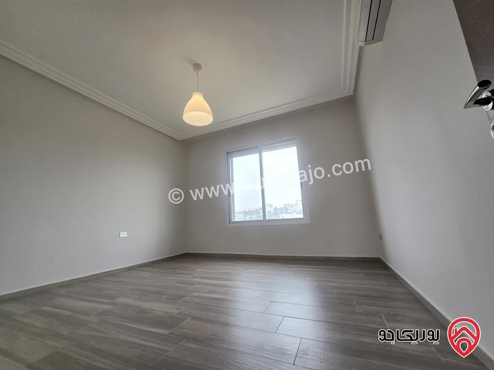 شقة دوبلكس مميزة طابق اخير مع روف مجموع المساحة 350 متر مربع للايجار في عمان - دير غبار