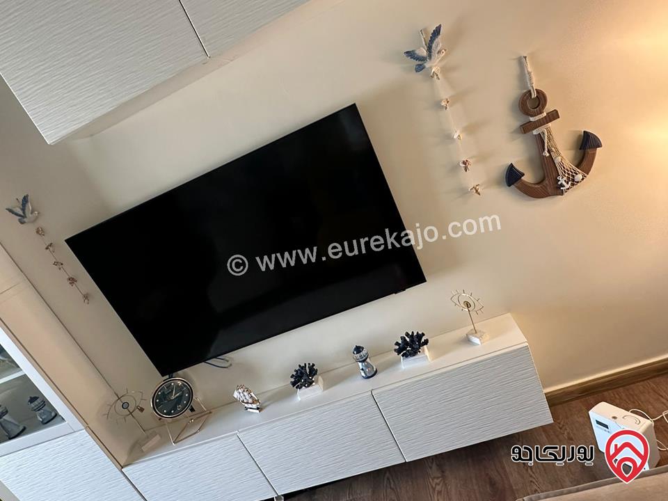 فيلا متلاصقة مفروشة للبيع في عمان - دابوق مساحة الارض 375م البناء 650م الحديقة 100م والترس 50م