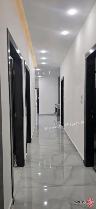 شقة طابق ثالث دوبلكس مساحة 205م للبيع في عمان - الجبيهة