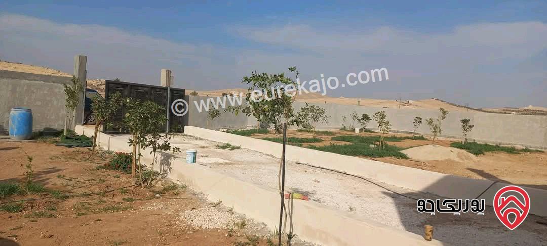 مزرعة مساحة الأرض 3 دونم و 400م مع منزل مستقل 120م للبيع في المفرق