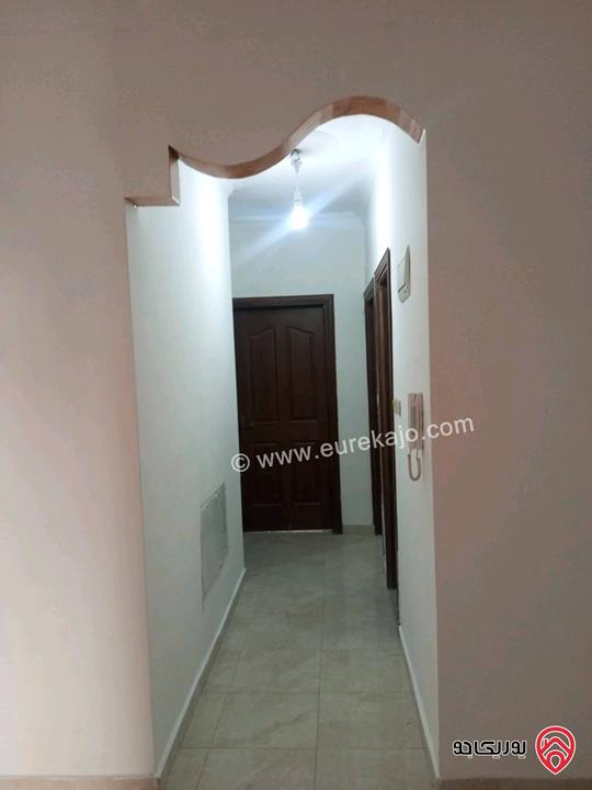 شقة أرضية مساحة 127م داخلي و 100م خارجي للبيع في عمان - ام نوارة