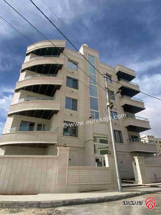 شقة طابق رابع دوبلكس مساحة 210م للبيع في عمان - الجبيهة 