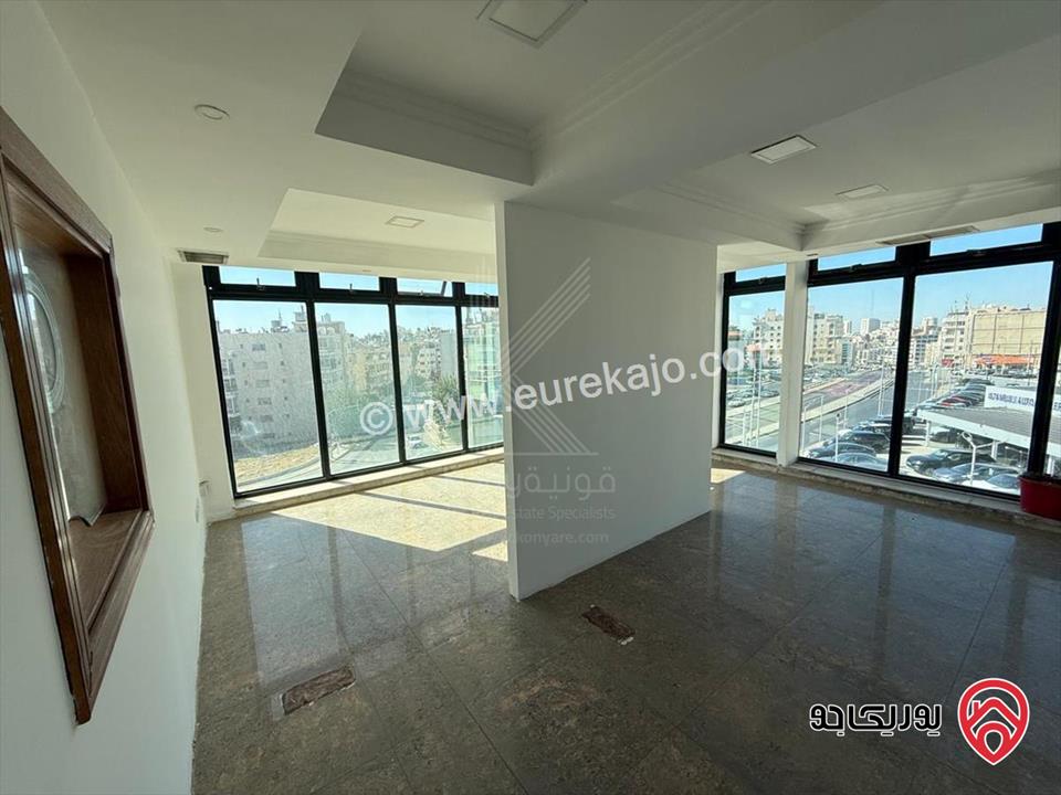 مبنى تجاري مكاتب مساحات من 60 متر ولغاية 120 متر للإيجار في عمان - العبدلي