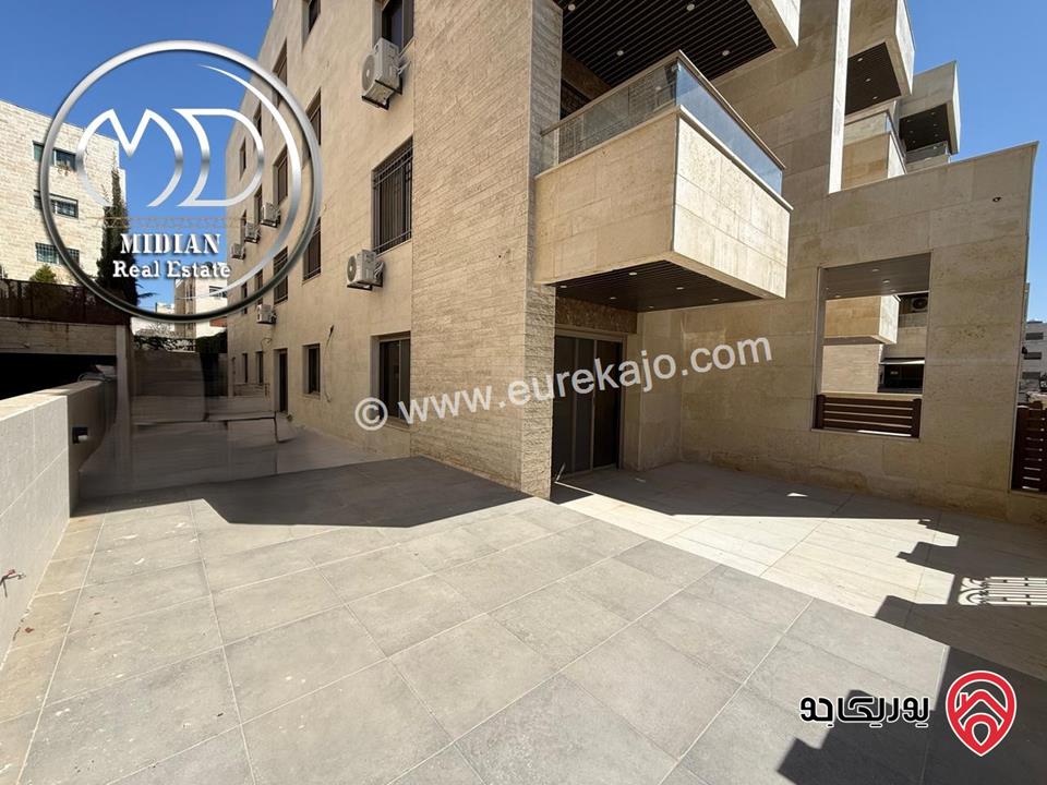 شقة أرضية دوبلكس جديدة للبيع في عمان - الدوار السابع مساحة 260م مع ترس و حديقة 200م تشطيبات سوبر ديلوكس بسعر مميز