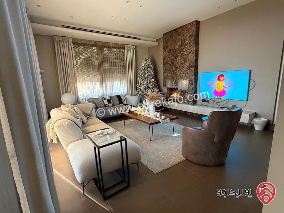 فيلا فاخرة مساحة 560م على ارض 500م للايجار في عمان - دابوق من المالك مباشرة