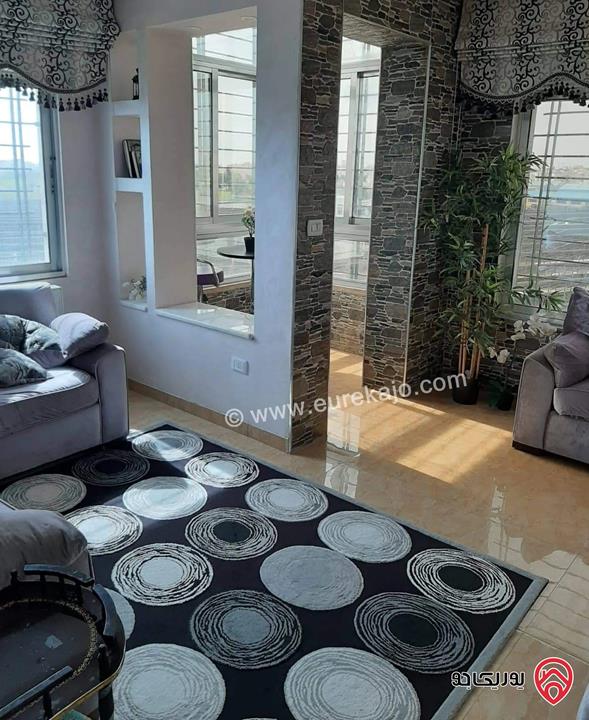 شقة طابق ثالث مساحة 140م للبيع في عمان - حي الصحابة