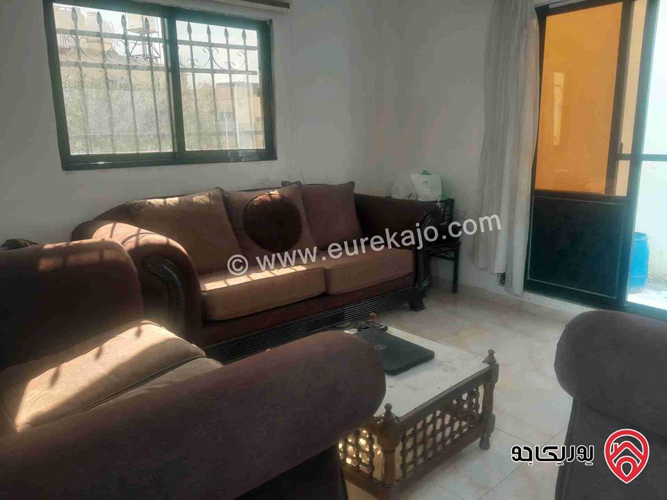 منزل مستقل مساحة 130م على أرض 294م للبيع في الزرقاء - حي جبر