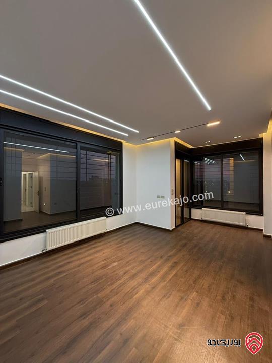 شقة دوبلكس مساحة 250م للبيع في عمان - دير غبار – تحفة هندسية بإطلالة بانورامية تأسر الأنفاس