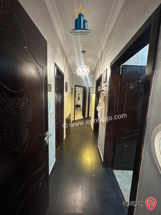 شقة مميزة طابـق ثاني مساحة 130م للبيع مع الاثاث في عمان - خلدا