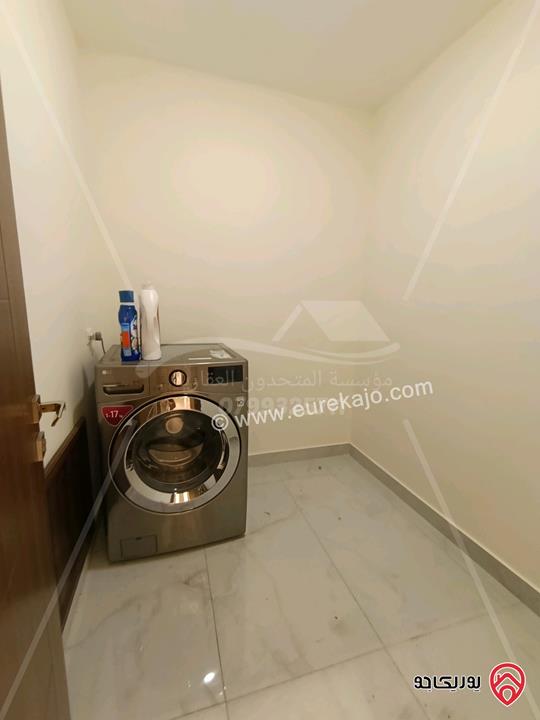 شقة طابقية مساحة 210م جديدة لم تسكن للإيجار الفارغ في عمان - خلدا