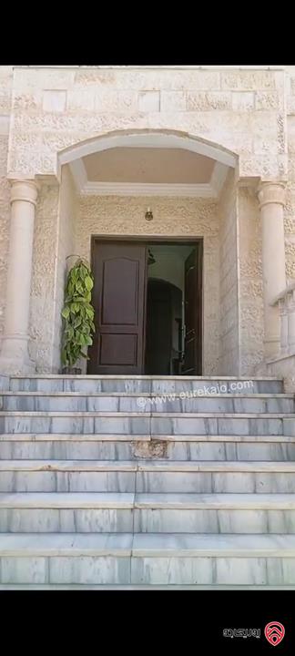 منزل مساحة 280م على أرض 424م للبيع في الزرقاء الجديدة جبل المغير قرب دوار بادي