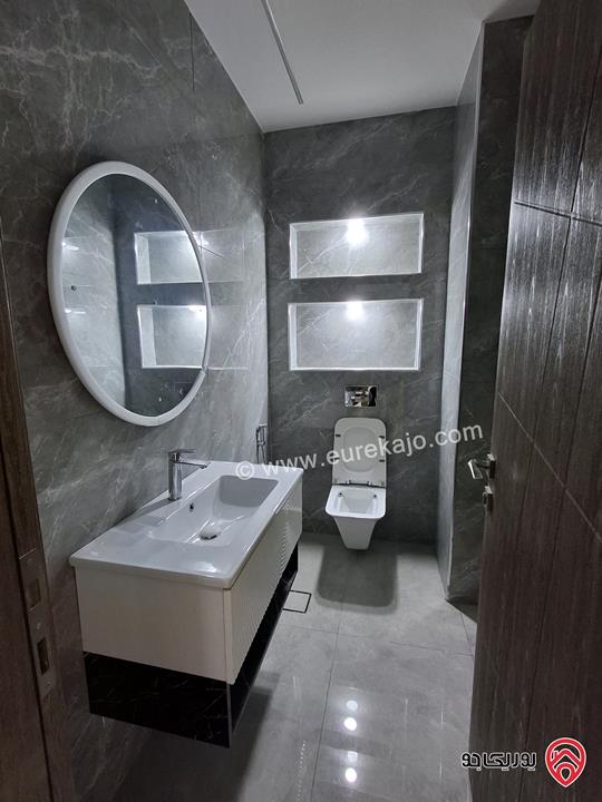 شقة طابق رابع دوبلكس مساحة 210م للبيع في عمان - الجبيهة 