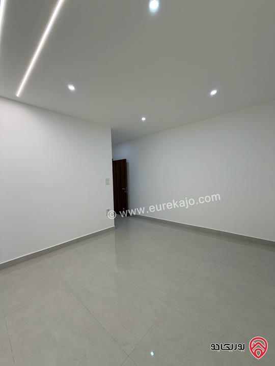 شقة طابق أول مساحة 90 متر داخلي وترس 60 متر للبيع في عمان - ضاحية الياسمين