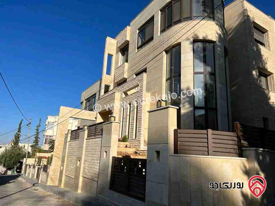 فيلا عدد 2 متلاصقات على أرض 1860م للبيع في عمان - خلدا موقع استراتيجي