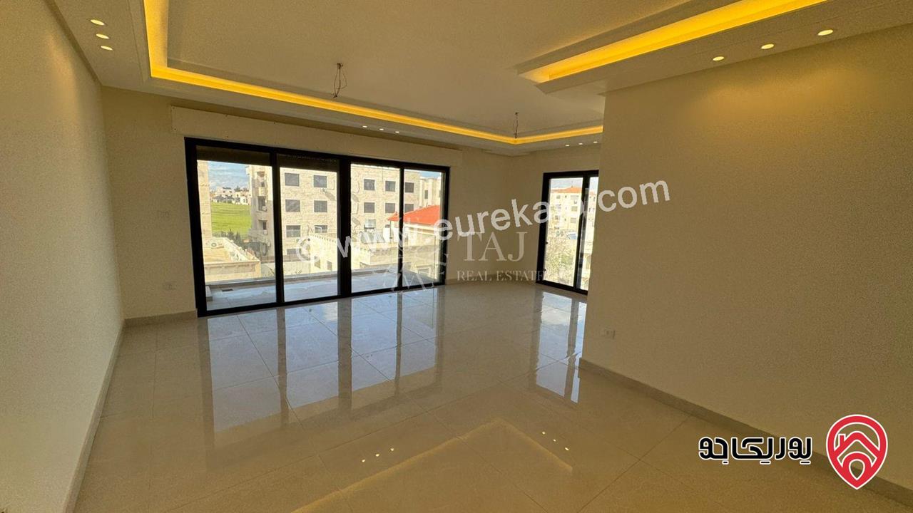 شقة مميزة طابق ثالث دوبلكس مساحة 210م للبيع في عمان - حي الصحابة