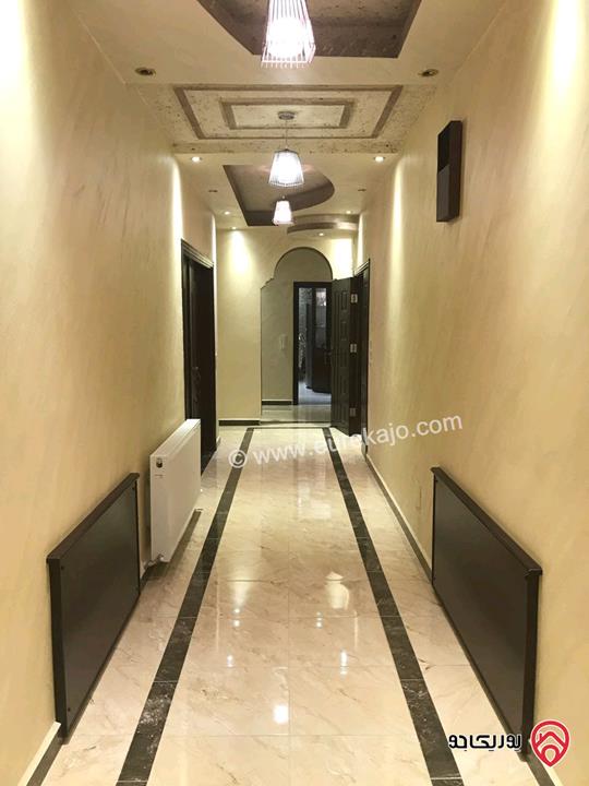 فيلا مساحة 330م على أرض 808م للبيع في عمان - مرج الحمام