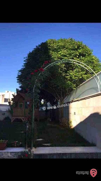 فيلا مساحة 612م على أرض 628م للبيع في عمان - تلاع العلي 