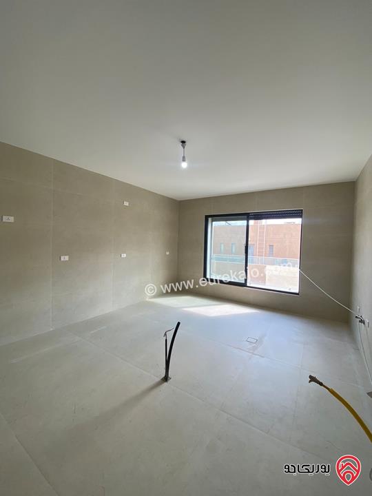 شقة سوبر ديلوكس طابق أول مساحة 320 م للبيع في مرج الحمام