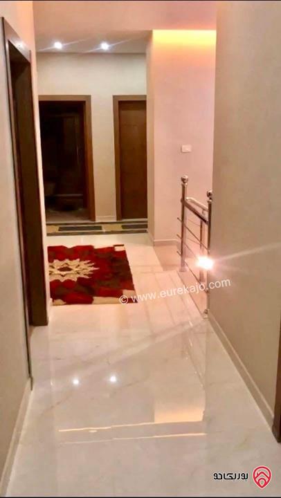 فيلا مميزة مساحة 500م على أرض 320م للبيع في عمان - ابو علندا جبل الحديد 