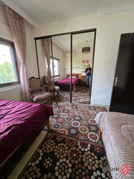 شقة طابق أول مساحة 190م للإيجار مفروشة في عمان - أم السماق 