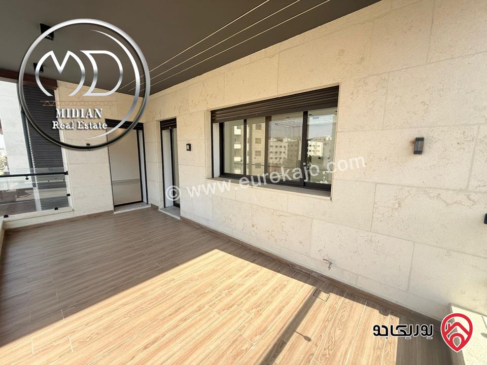 شقق للبيع في عمان - ضاحية النخيل مساحات 250م 4 نوم تشطيبات و ديكورات عصرية فاخرة جديدة لم تسكن