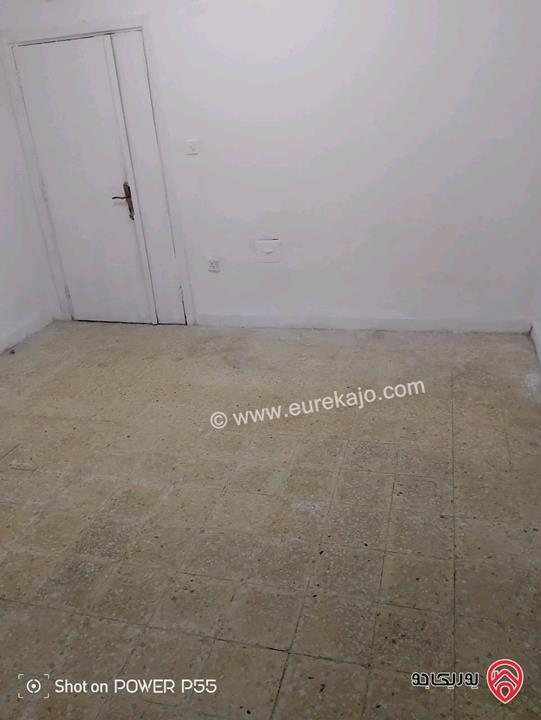 شقة أرضية منفصلة مجددة مساحة 120م داخلي و 50م خارجي للايجار في عمان - ماركا