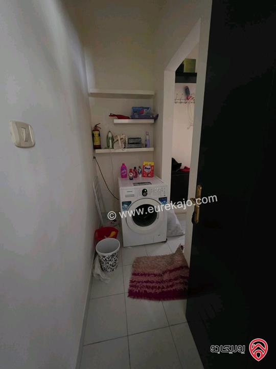 شقة طابق أول مساحة 190م للإيجار مفروشة في عمان - أم السماق 