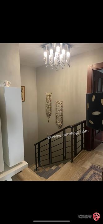 شقة دوبلكس طابق أرضي وشبه ارضي مساحة 310م داخلي و 300م خارجي للبيع في عمان - أم أذينة من المالك