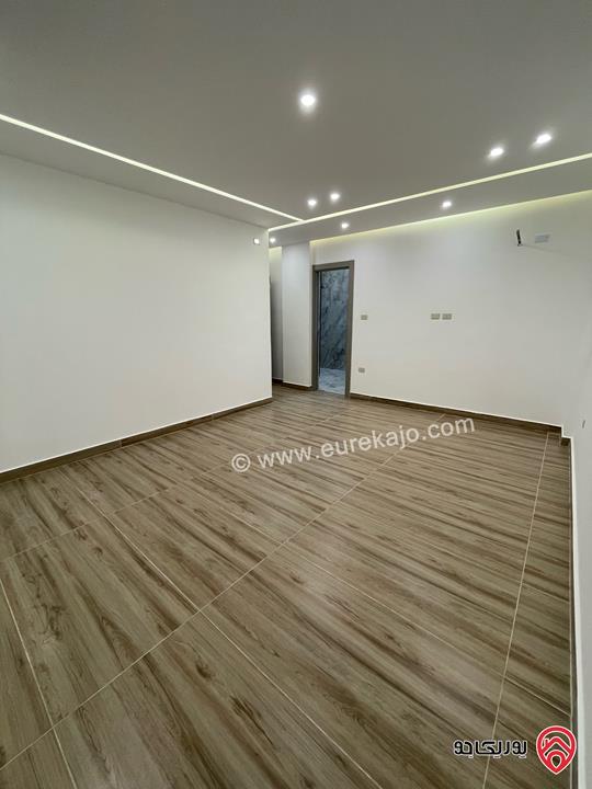 شقة طابق ثاني مساحة 147م للبيع بسعر مميز في الزرقاء الجديدة - جبل المغير