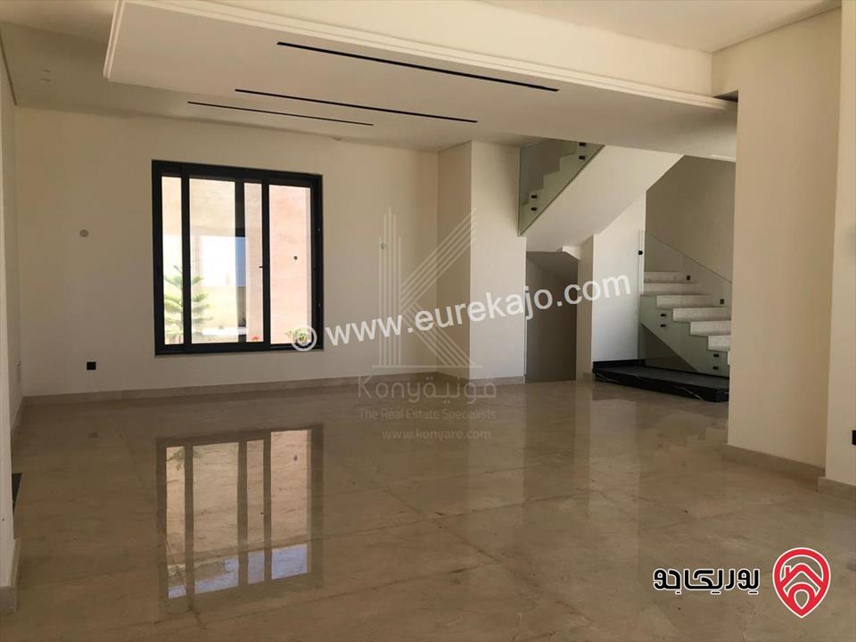 فيلا مستقلة فاخرة مساحة 660م على أرض 501م للبيع في عمان - بدر الجديدة