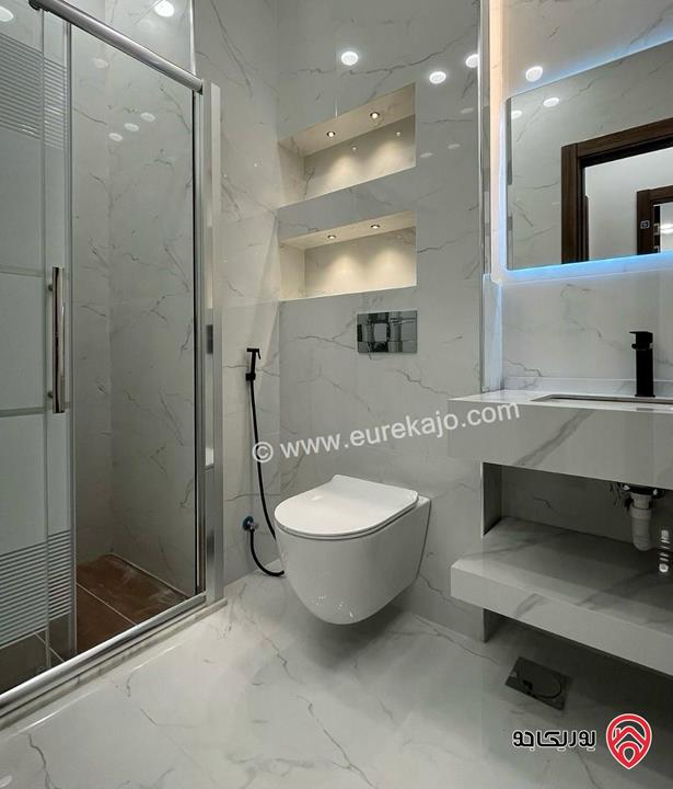 شقة مميزة سوبر ديلوكس طابق ثالث مع روف بناء جديد مساحة 196م للبيع في عمان - المقابلين