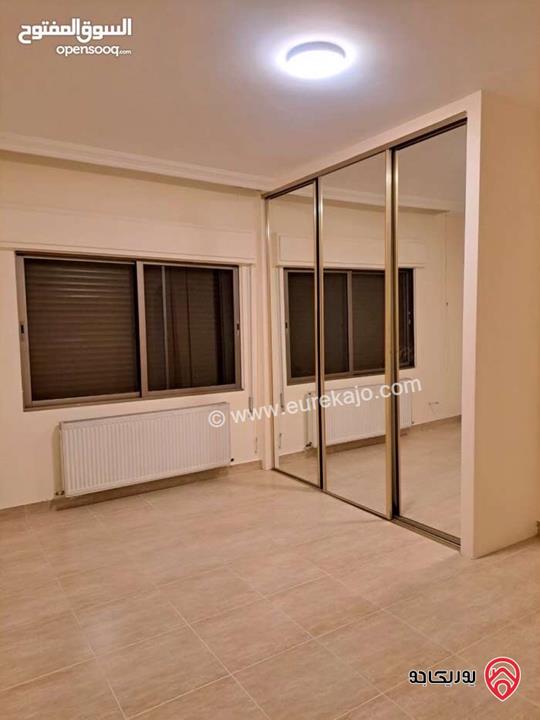 شقة طابق اول مساحة 250م للايجار في عمان - دير غبار