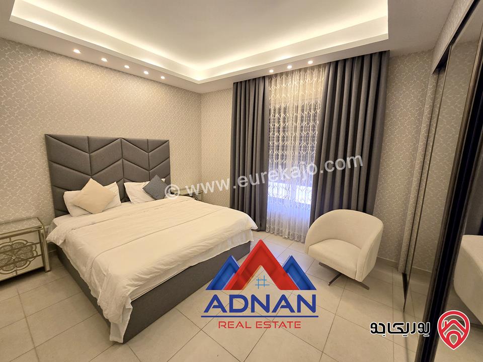 شقة ارضية مفروشة مساحة 250 متر مع كراج ومدخل خاص للايجار في عمان - أم أذينة