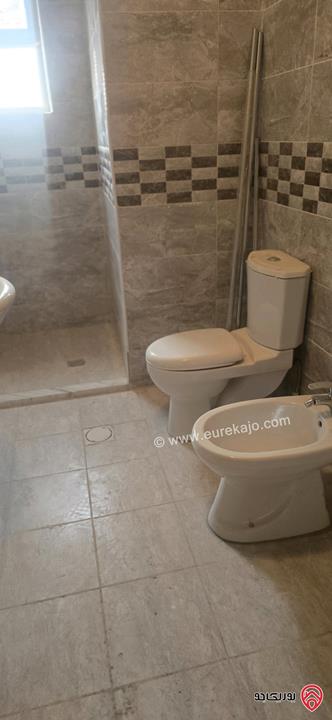 شقة طابق أول مساحة 127م للبيع في عمان - جبل الحسين