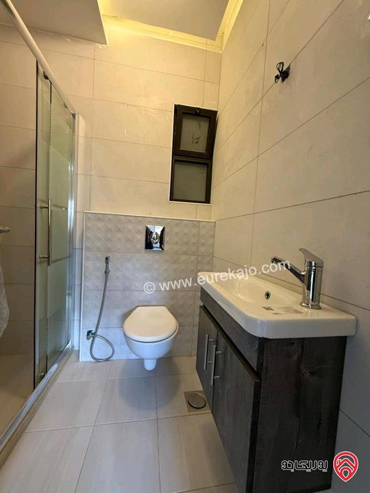 شقة سوبر ديلوكس طابق ثالث دوبلكس مساحة 250م للبيع في عمان - الجبيهة 