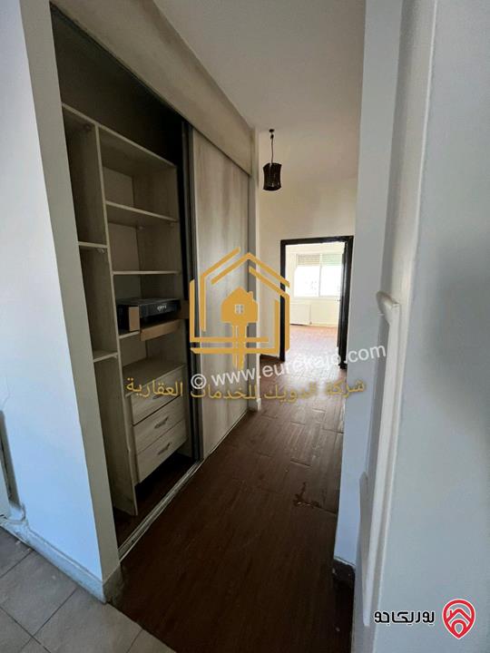 شقة فارغة طابق ثانى مساحة 200م للإيجار في عمان - الجبيهة 