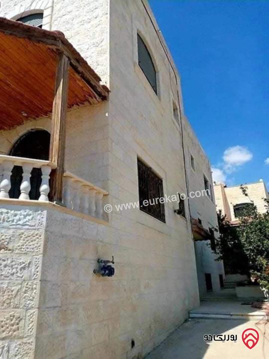 بيت مستقل مكون من طابقين 4 شقق على أرض 581م للبيع في عمان - طبربور