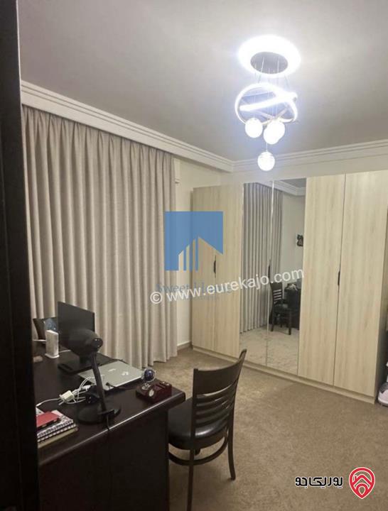 شقة مفروشة طابق ثالث 106م تشطيب سوبر ديلوكس للبيع في عمان - ضاحية الأمير راشد