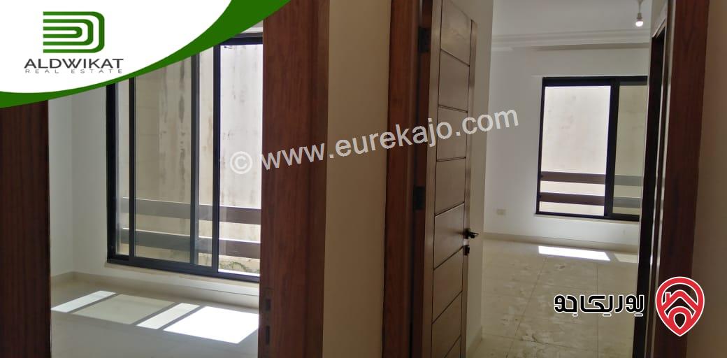 فيلا للبيع في عمان - عبدون مساحة البناء 450م ومساحة الارض 400م ومساحة الحديقة 50م