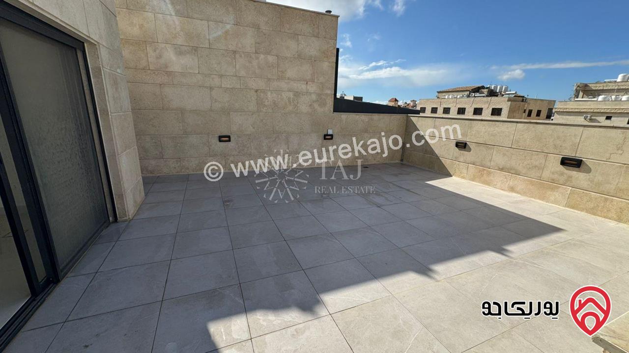 شقة مميزة طابق ثالث دوبلكس مساحة 210م للبيع في عمان - حي الصحابة